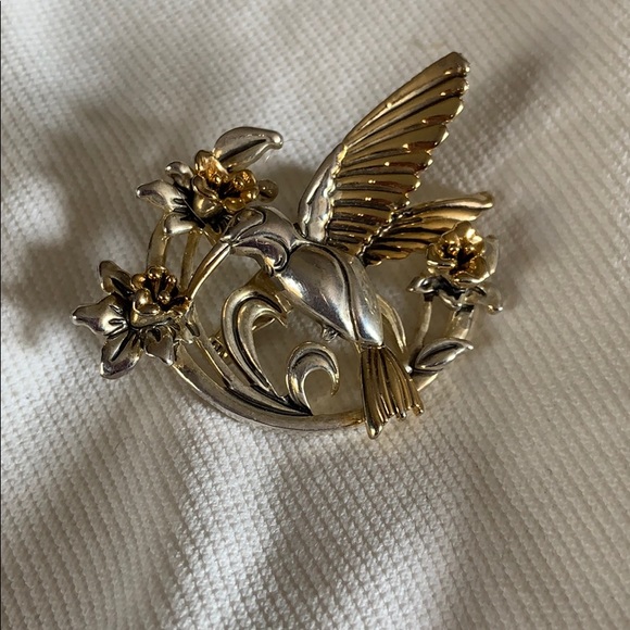 Hummingbird & flowers pin vintage MJ SILVER GP - Picture 1 of 5